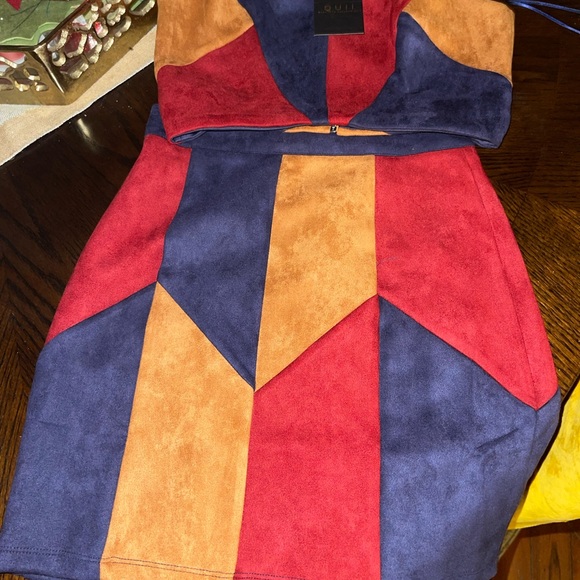 Quii colorblock Mini Skirt Set - Picture 2 of 4